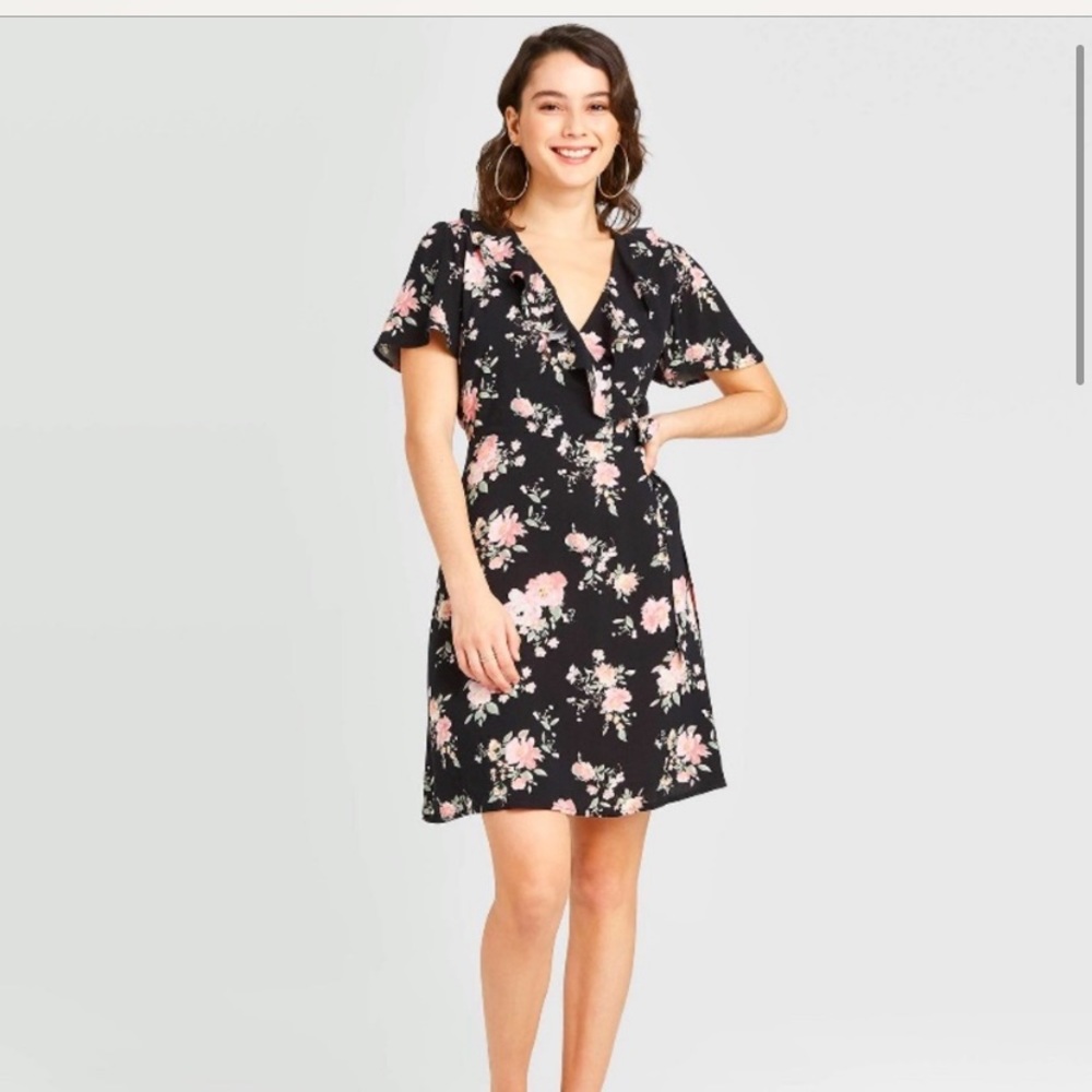 NWT Black and pink floral zippered dress with bow